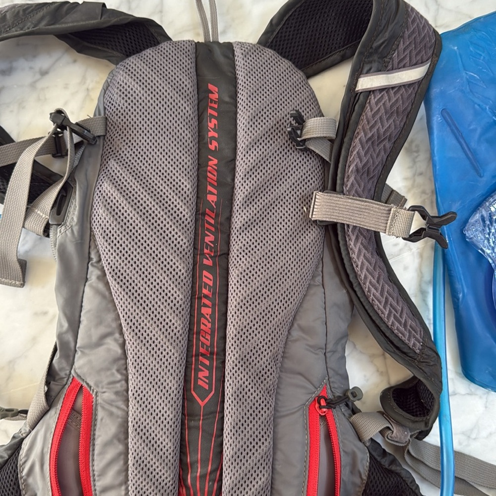 Camelback Volt 13 Hydration Backpack - image 8